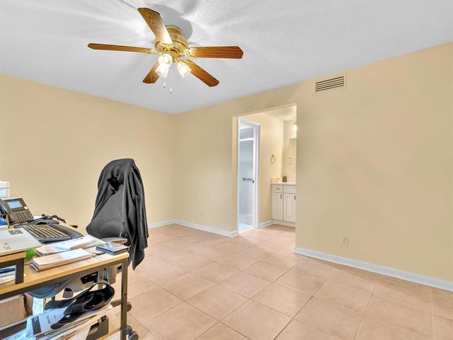 9301 Sunrise Lakes Boulevard, Sunrise, FL 33322