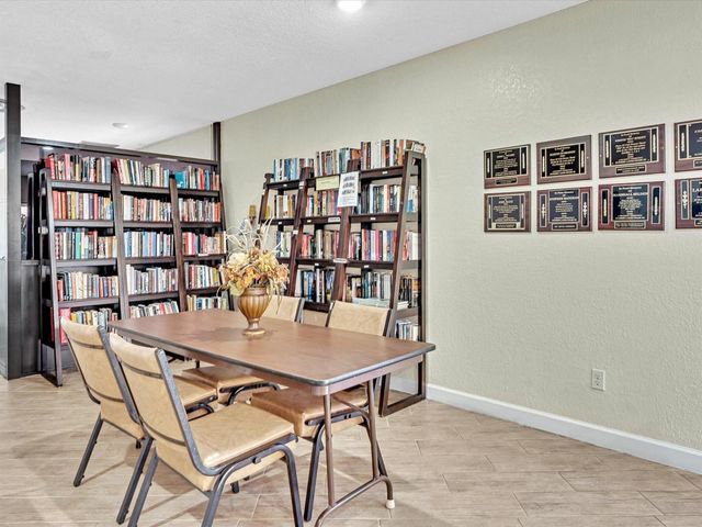 9301 Sunrise Lakes Boulevard, Sunrise, FL 33322