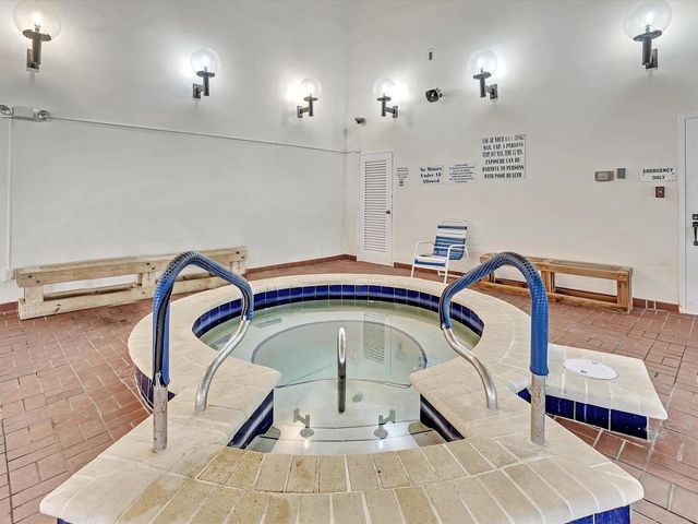 9301 Sunrise Lakes Boulevard, Sunrise, FL 33322