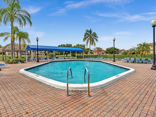 9301 Sunrise Lakes Boulevard, Sunrise, FL 33322