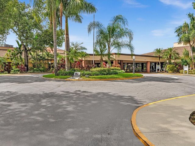9301 Sunrise Lakes Boulevard, Sunrise, FL 33322