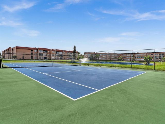 9301 Sunrise Lakes Boulevard, Sunrise, FL 33322
