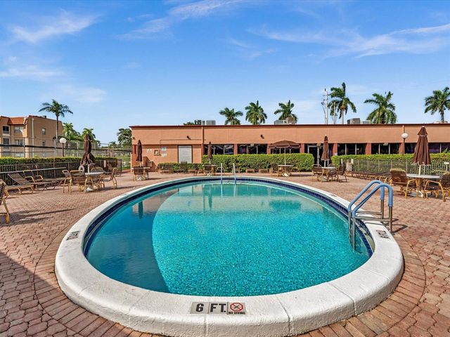 9301 Sunrise Lakes Boulevard, Sunrise, FL 33322