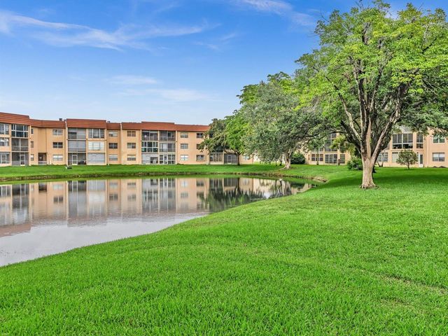 9301 Sunrise Lakes Boulevard, Sunrise, FL 33322