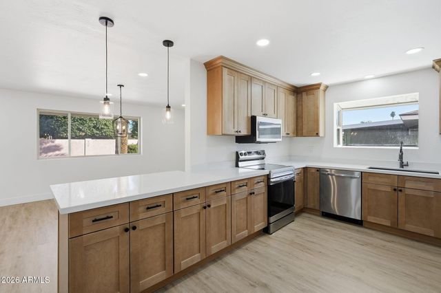 10917 W TROPICANA Circle, Sun City, AZ 85351