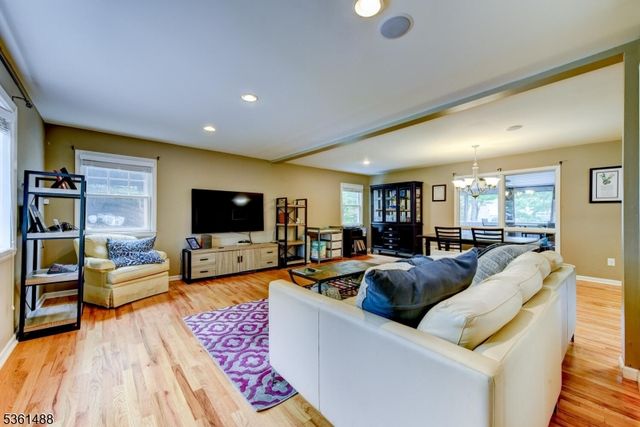 25 Fern Ter, Wayne Twp., NJ 07470