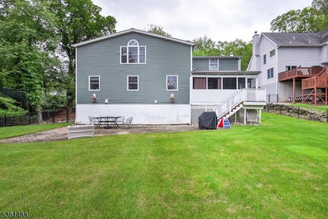 25 Fern Ter, Wayne Twp., NJ 07470