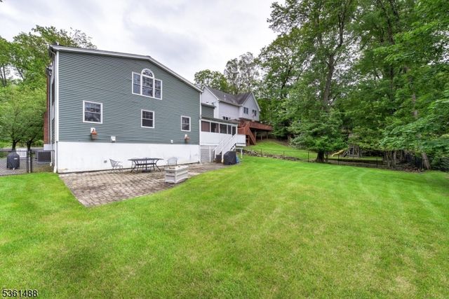 25 Fern Ter, Wayne Twp., NJ 07470