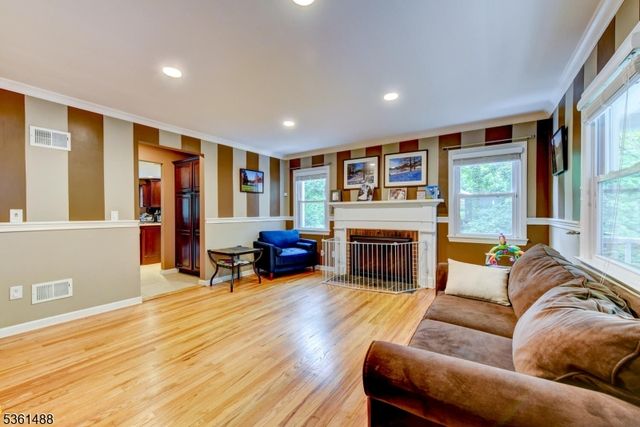 25 Fern Ter, Wayne Twp., NJ 07470