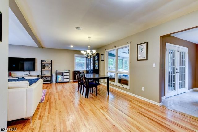 25 Fern Ter, Wayne Twp., NJ 07470