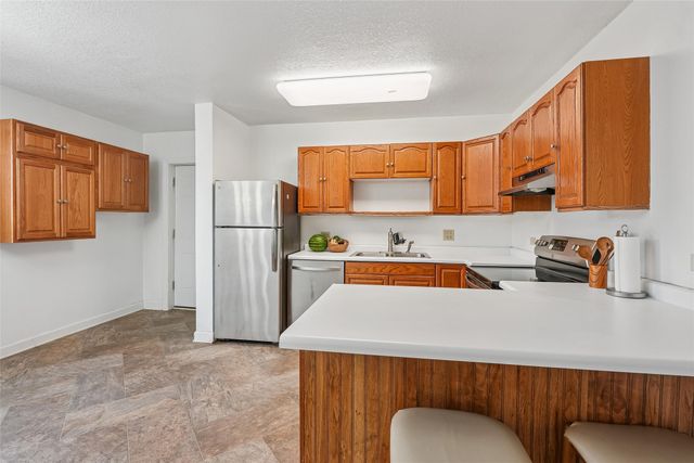 202 E Olinda Avenue, Des Moines, IA 50315