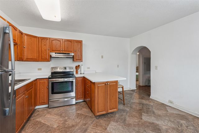 202 E Olinda Avenue, Des Moines, IA 50315