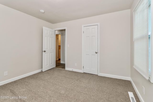 5401 Johnsontown Rd, Louisville, KY 40272