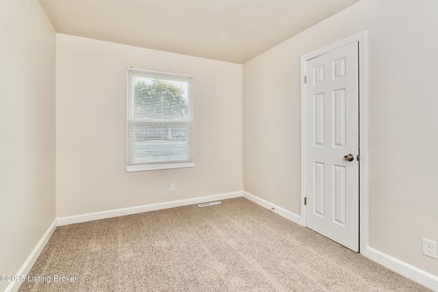 5401 Johnsontown Rd, Louisville, KY 40272