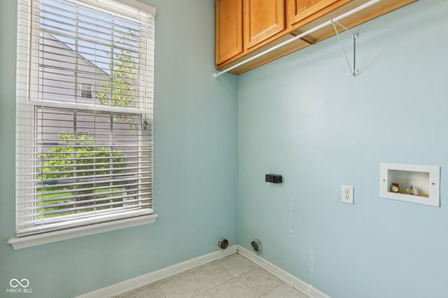 9195 N Coral Reef Road, Mccordsville, IN 46055