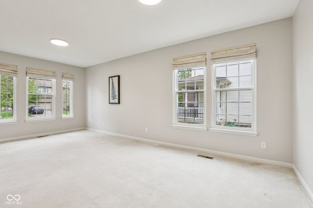 9195 N Coral Reef Road, Mccordsville, IN 46055