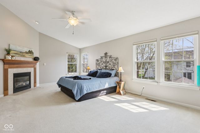 9195 N Coral Reef Road, Mccordsville, IN 46055