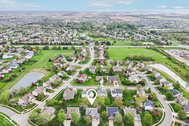 9195 N Coral Reef Road, Mccordsville, IN 46055