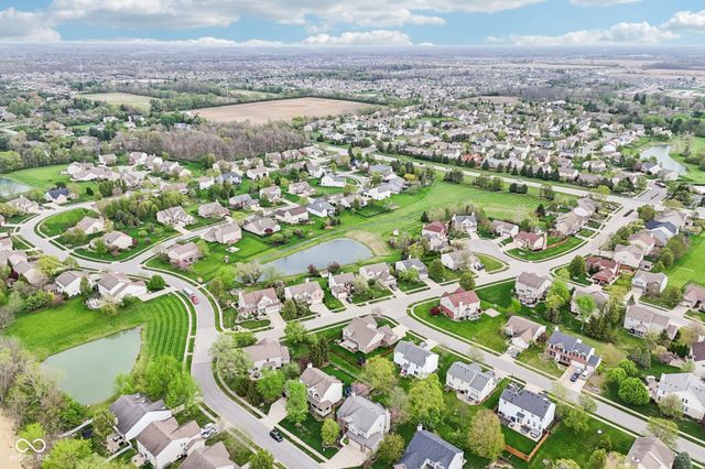 9195 N Coral Reef Road, Mccordsville, IN 46055