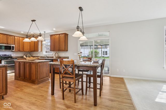 9195 N Coral Reef Road, Mccordsville, IN 46055