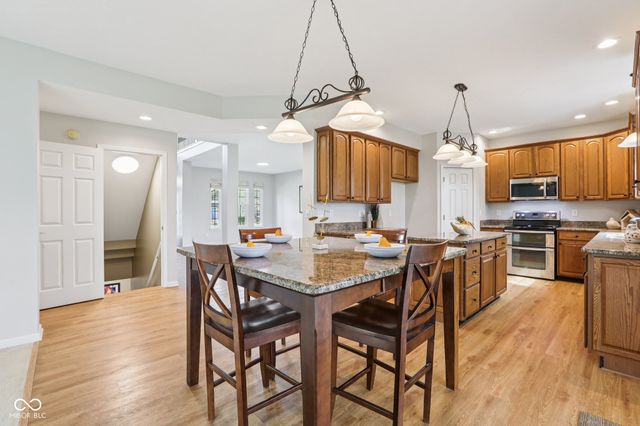 9195 N Coral Reef Road, Mccordsville, IN 46055