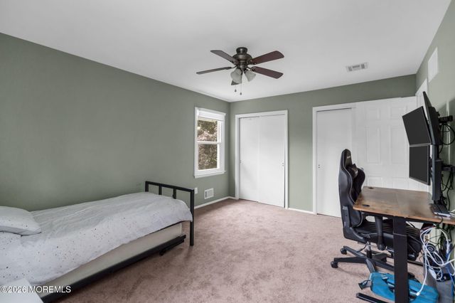 1813 Bismarck Street, Toms River, NJ 08757