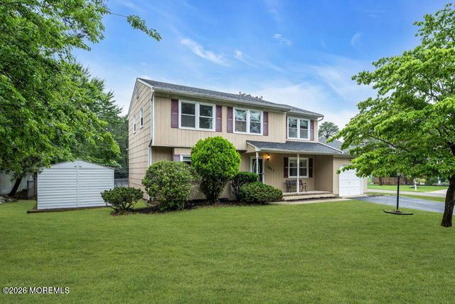 1813 Bismarck Street, Toms River, NJ 08757