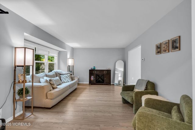 1813 Bismarck Street, Toms River, NJ 08757