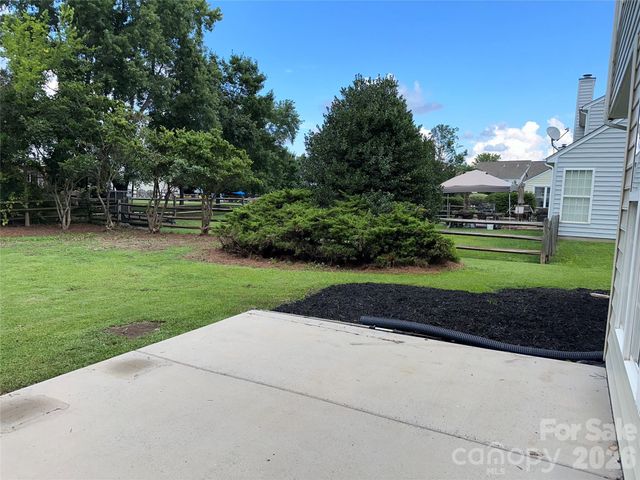 5867 Crimson Oak Court, Harrisburg, NC 28075