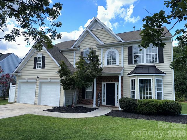 5867 Crimson Oak Court, Harrisburg, NC 28075