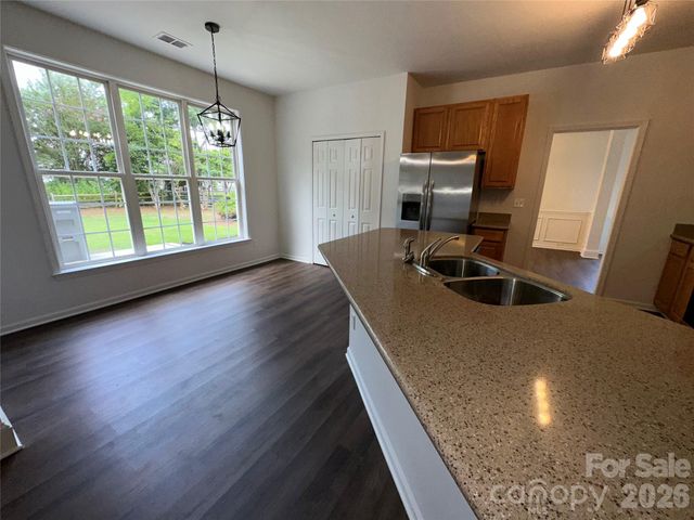 5867 Crimson Oak Court, Harrisburg, NC 28075