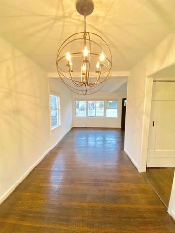 9919 Dresden, Dallas, TX 75220