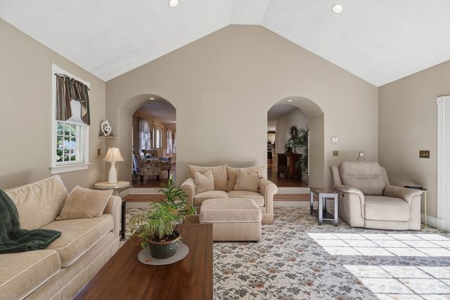 39 Westcott Road, Hopedale, MA 01747