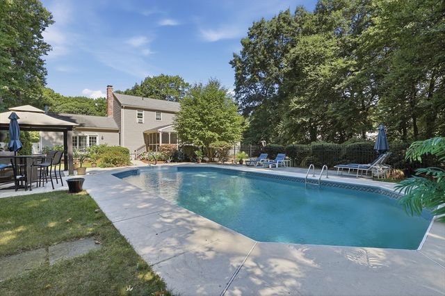 39 Westcott Road, Hopedale, MA 01747