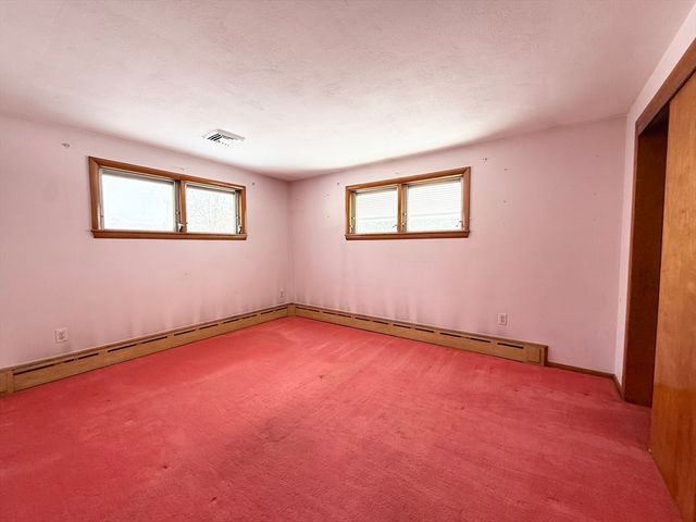 461 Sheridan St, Chicopee, MA 01020