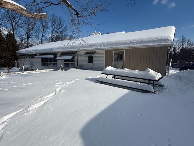 461 Sheridan St, Chicopee, MA 01020