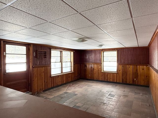 461 Sheridan St, Chicopee, MA 01020