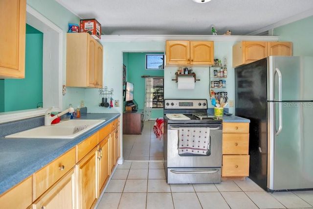 425 SCOOTER POINT, Geneva, FL 32732