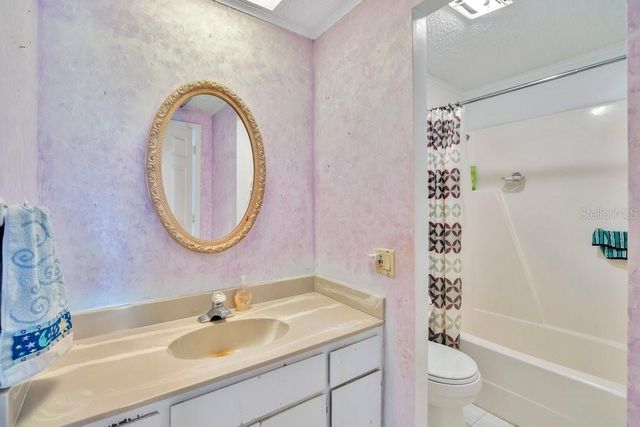 425 SCOOTER POINT, Geneva, FL 32732