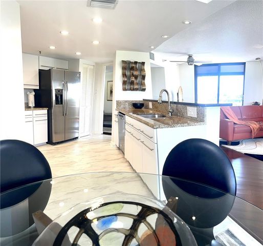 5950 PELICAN BAY PLAZA S 505, Gulfport, FL 33707