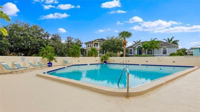 5950 PELICAN BAY PLAZA S 505, Gulfport, FL 33707