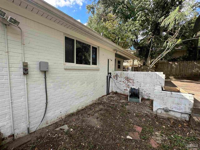 1280 Stow Ave, Pensacola, FL 32503