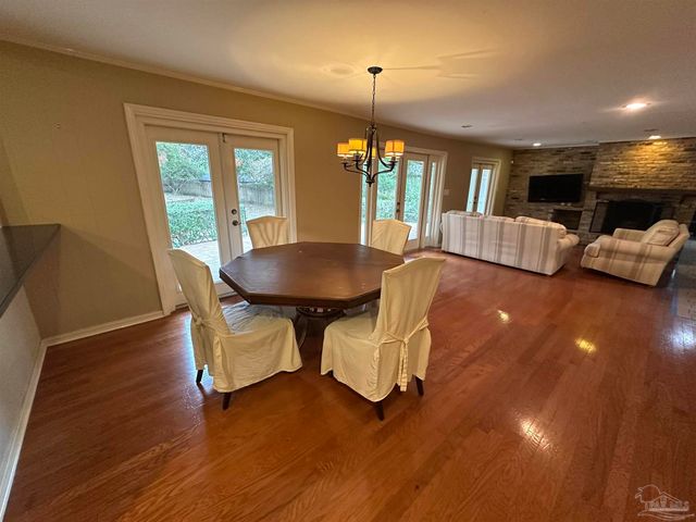 1280 Stow Ave, Pensacola, FL 32503