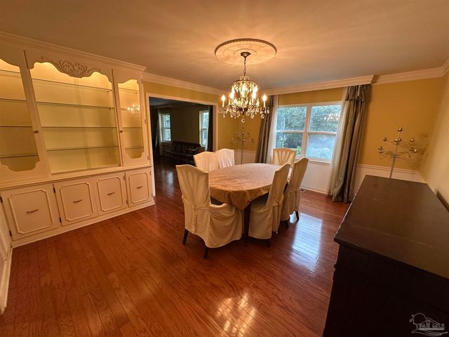 1280 Stow Ave, Pensacola, FL 32503