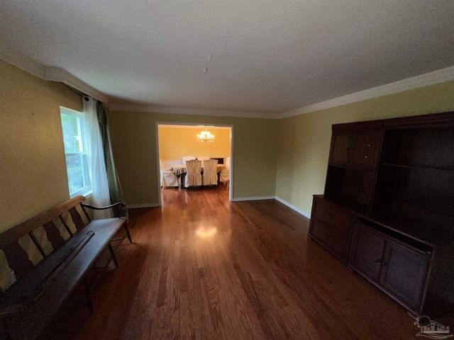 1280 Stow Ave, Pensacola, FL 32503