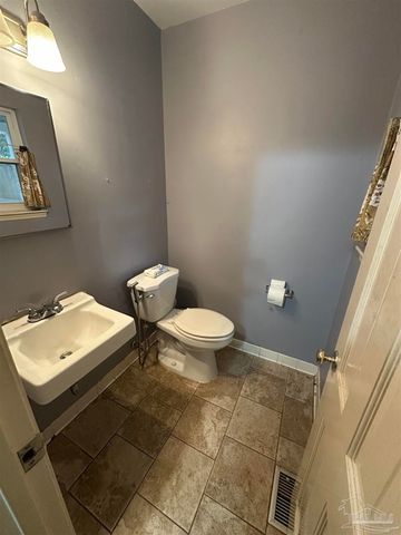 1280 Stow Ave, Pensacola, FL 32503