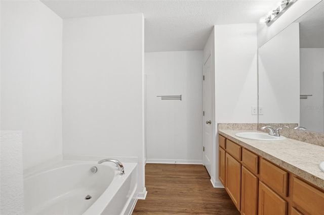 733 CHATHAM WALK DRIVE, Ruskin, FL 33570