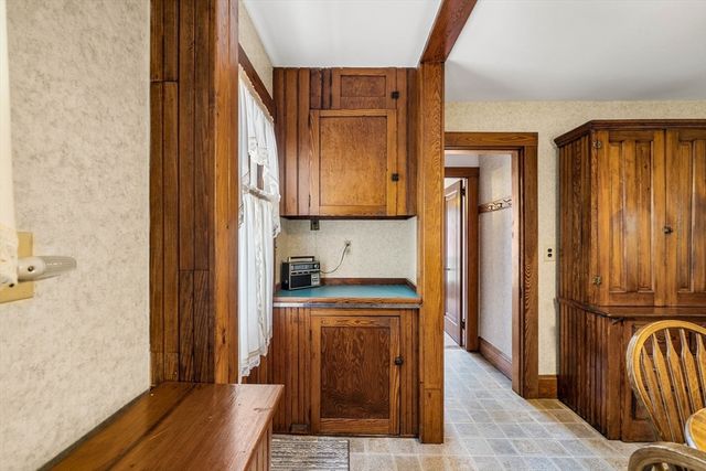 76 Elm St, Medford, MA 02155