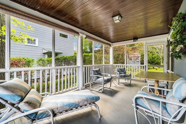 76 Elm St, Medford, MA 02155