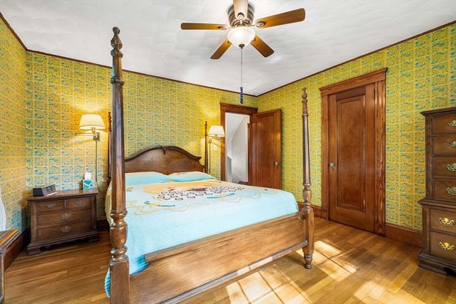 76 Elm St, Medford, MA 02155